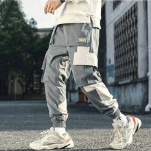 Load image into Gallery viewer, Streetwear pantalones cargo de harén multibolsillos para hombre, pantalones de chándal casuales de Hip Hop para hombre, pantalones Joggers, pantalones de moda Harajuku para hombres
